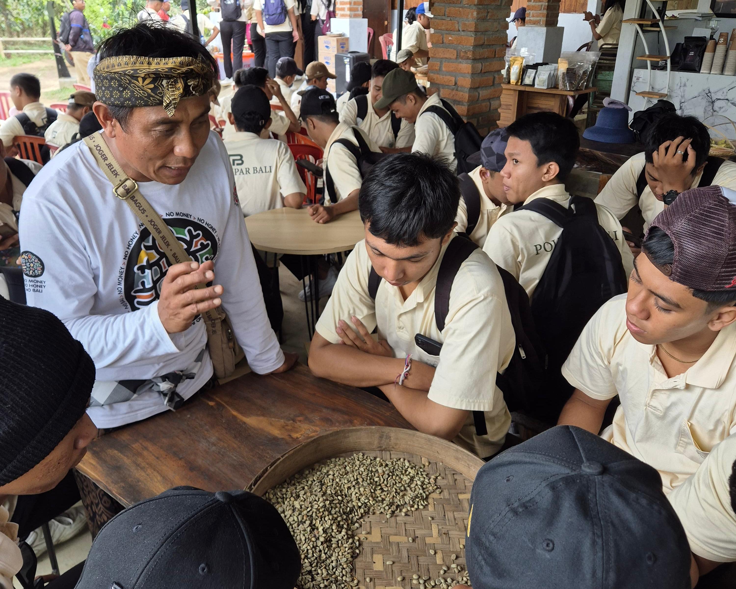 Gambar WhatsApp 2024-10-04 pukul 20.43.19_5649919c