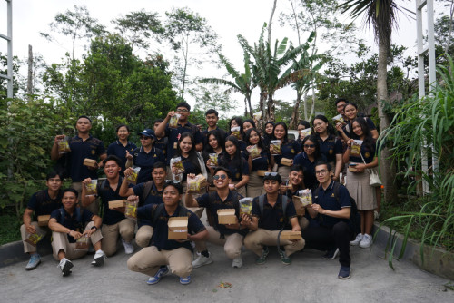 Angkat Konsep from Farm to Table: 169 Mahasiswa Pengelolaan Perhotelan ikuti Workshop Gastronomi Kopi Kintamani oleh Godevi