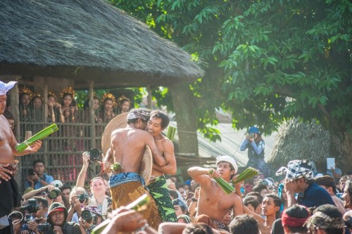 Amazing Dinner with Traditional Music and Dance